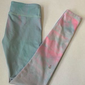 Like new Ivivva leggings size 10.